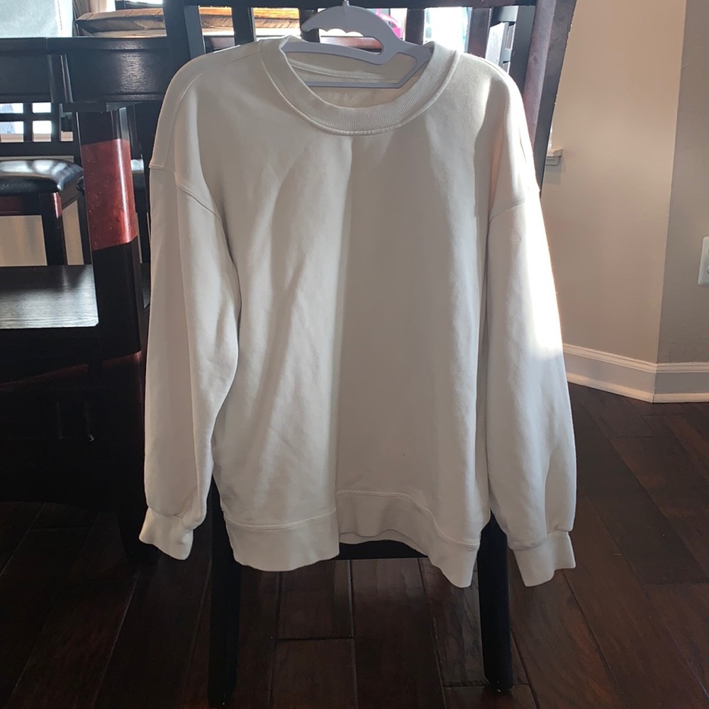 Lululemon sweatshirt